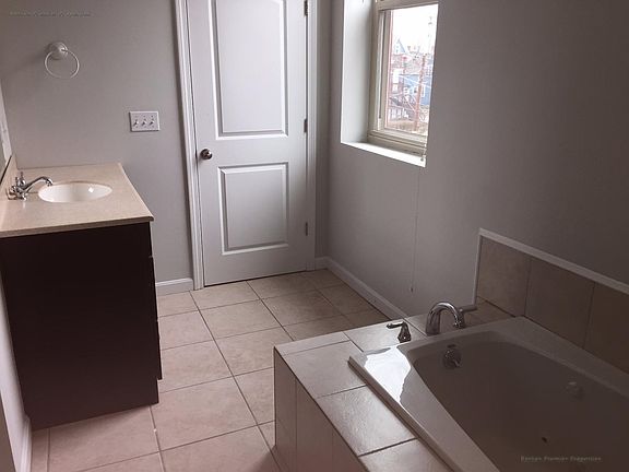 3rd image of 5 Woodworth St Unit 11E
