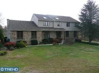 424 Lakeview Dr, Newark, DE 19711