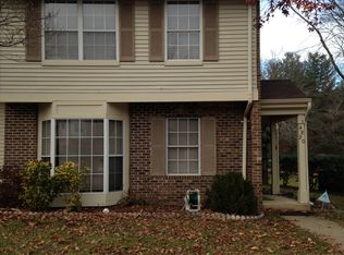 4890 Saltwater Dr, Dumfries, VA 22025