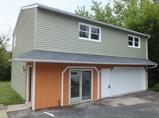 548 N Hainesville Rd, Round Lake, IL 60073