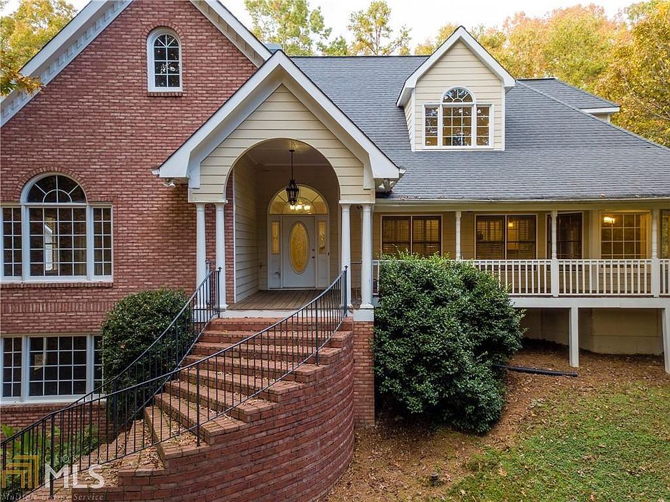 1st image of 424 Holly Oak Trce