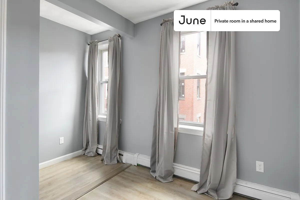Building Photo - 36 N Bennet St #A