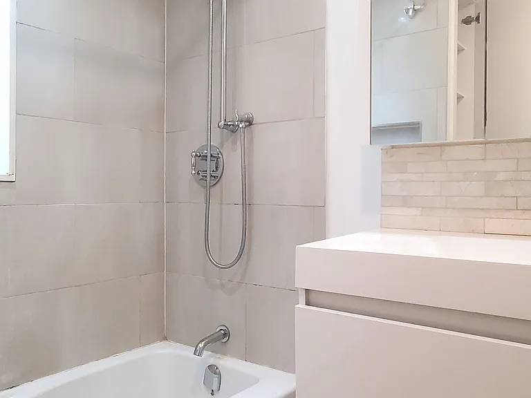 1 Maynard Ave #1 — Photo 22