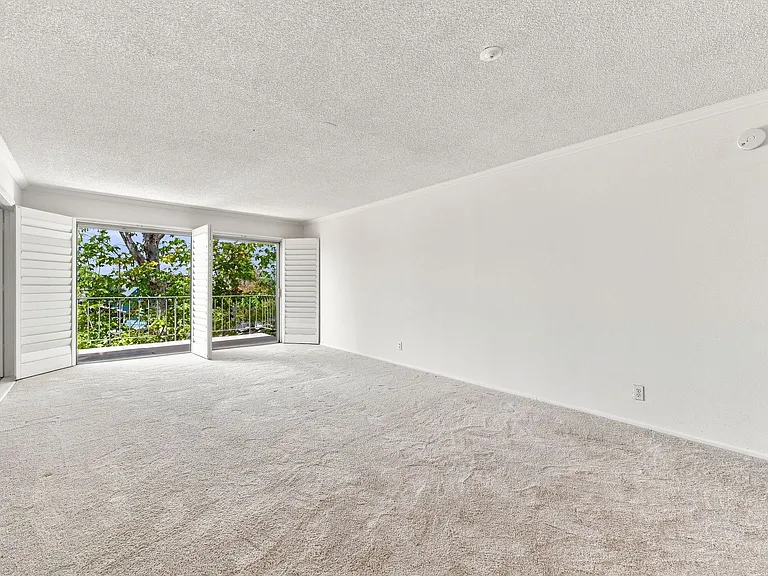 300 Cagney Ln #1 — Photo 13