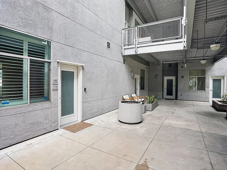 485 W Center Street Promenade — Photo 31
