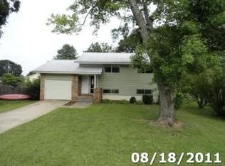 305 Edgeview Ave, Trussville, AL 35173