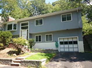 98 Risley Rd, Brookline, MA 02467