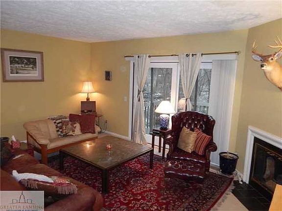 5th image of 1848 E Burrwood Cir