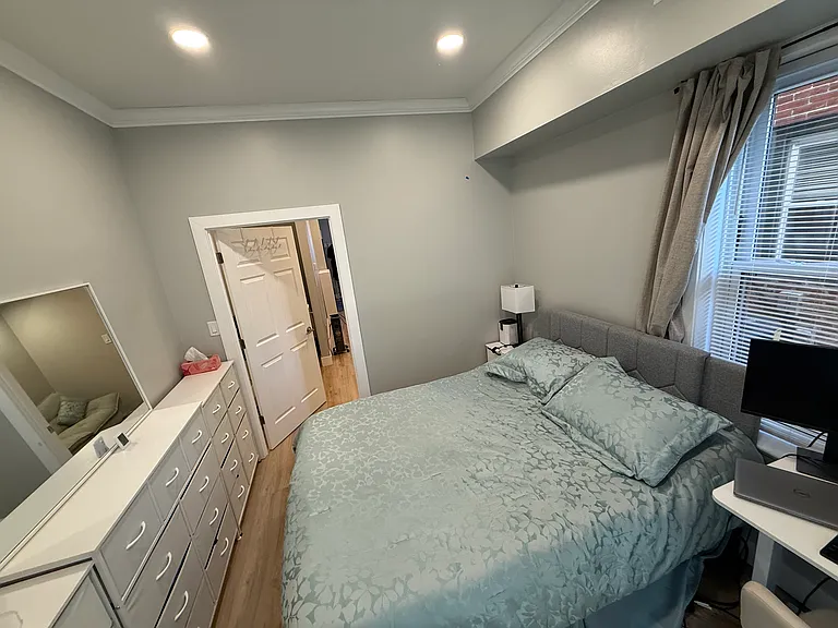 672 N 19th St #1 — Photo 7