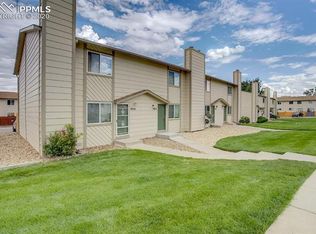 1852 Lanka Ln, Colorado Springs, CO 80915
