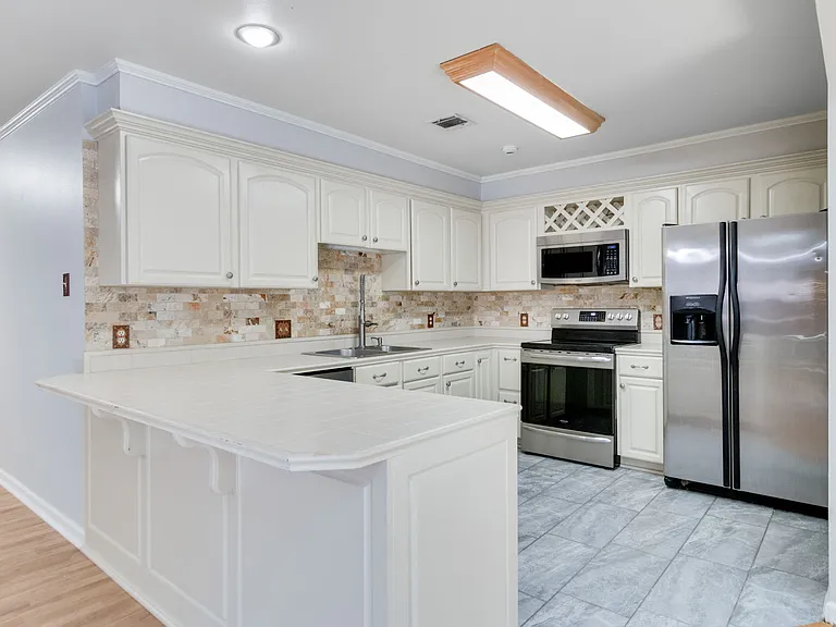 107 Kincaid Ct — Photo 8