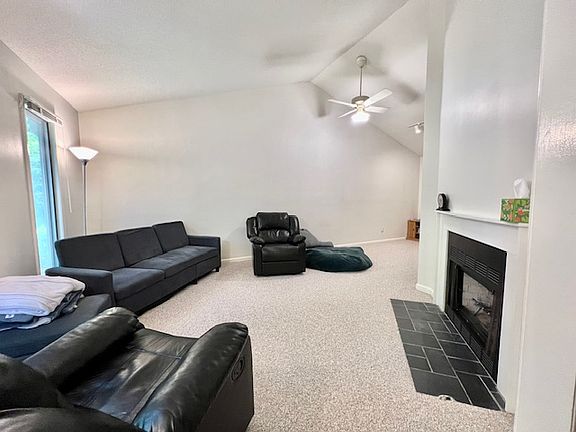 3rd image of 117 Gristmill Ln #117