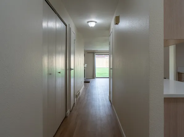 21511 4th Ave W APT A62, Bothell, WA 98021