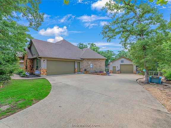 4th image of 17978 Saddle Creek Dr