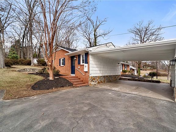 2nd image of 3514 Stimpson Dr