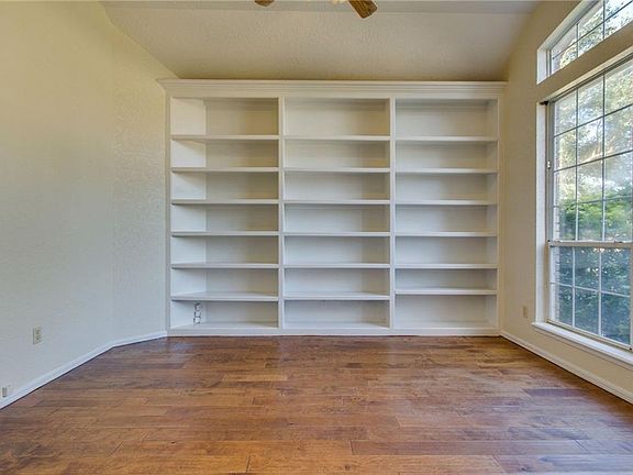 3rd image of 116 Monday Haus Ln