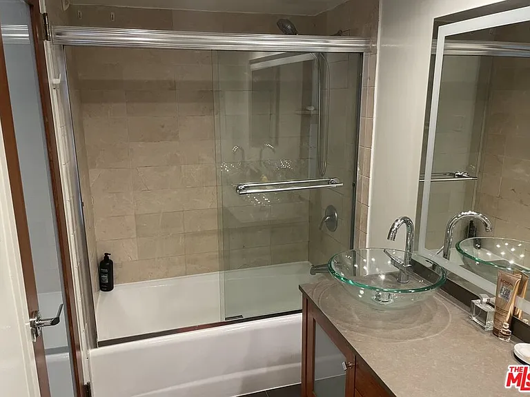 4314 Marina City Dr #126 — Photo 13
