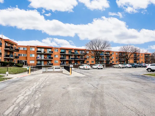 940 Holbrook Rd APT 33B, Homewood, IL 60430