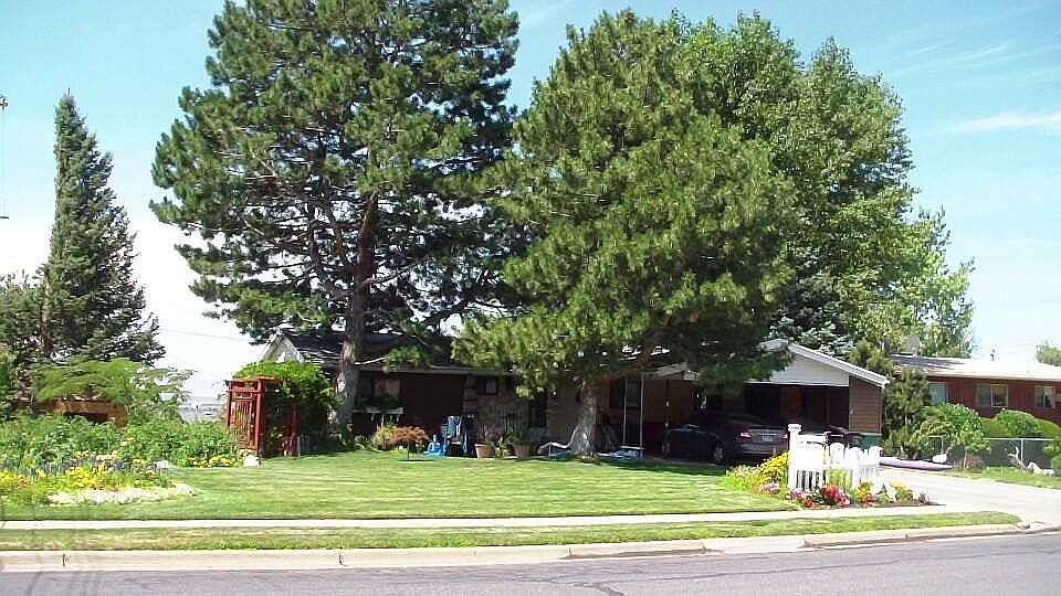 2nd image of 1105 N Bedford Dr