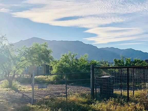 5th image of 1575 E Prickly Pear Way