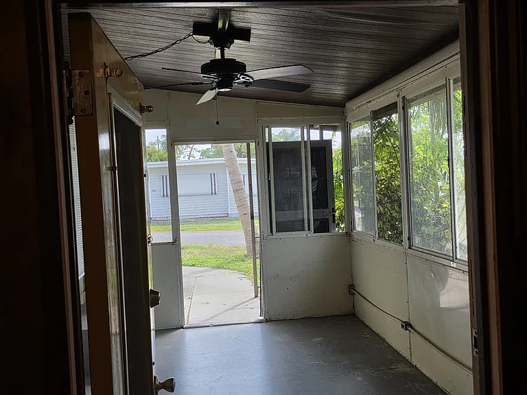 226 Lamplighter Ln — Photo 10