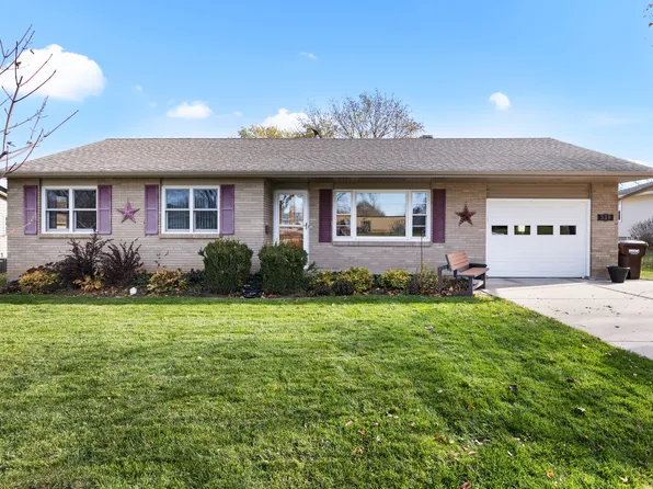 539 Riley Dr, Marengo, IL 60152