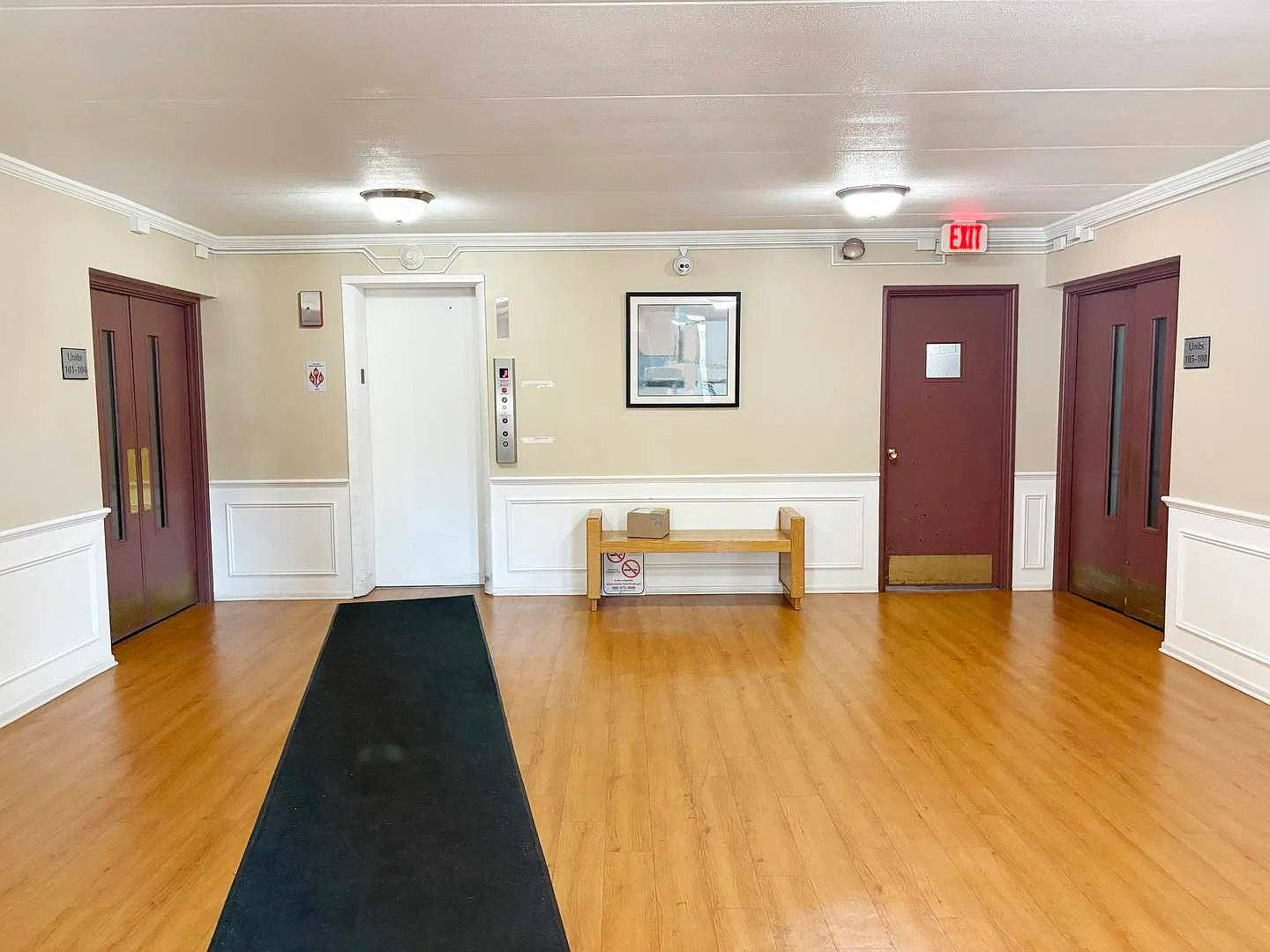 2 bed, 1000 sqft, $2,300 — Photo 2