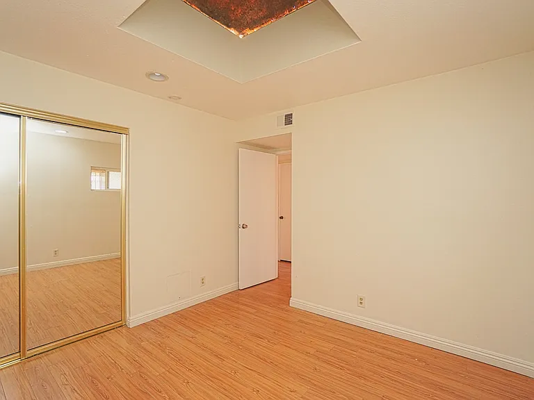 429 S New Ave #5 — Photo 8