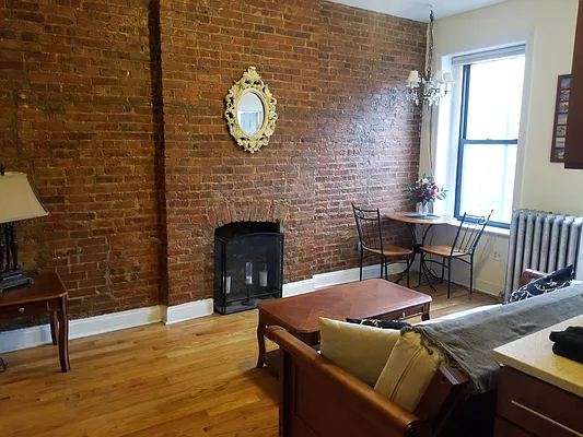 Rented by Building Equity Real Estate LLC | media 8