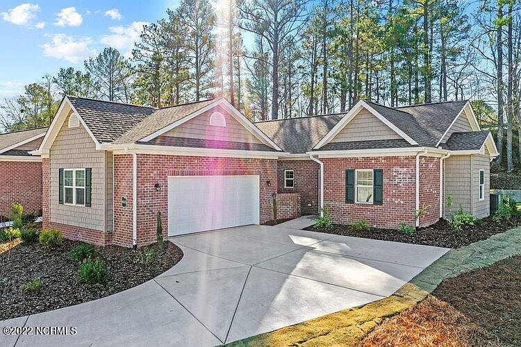 1st image of 800 Lighthorse Cir