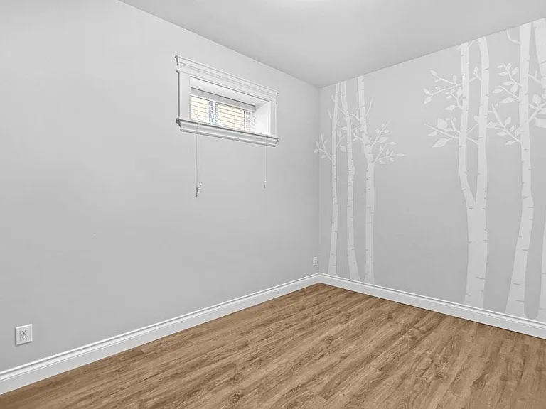 2765 E 54th Ave — Photo 13
