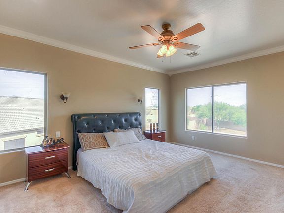 5th image of 2135 S Benton Cir
