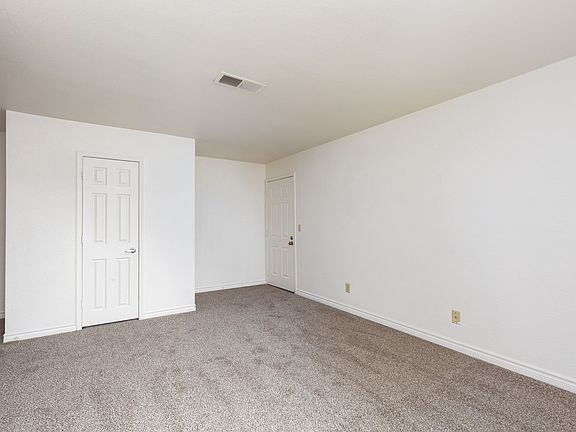 5th image of 4450 Sandy River Dr Unit 96