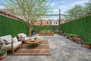 897 New York Avenue, #1FF