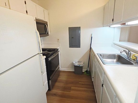 2nd image of 1351-102 Crab Orchard Dr