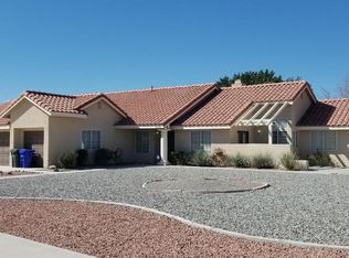 12420 Iroquois Rd, Apple Valley, CA 92308