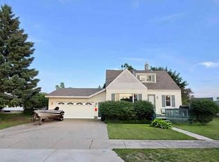 1102 S 5th Ave, Alpena, MI 49707