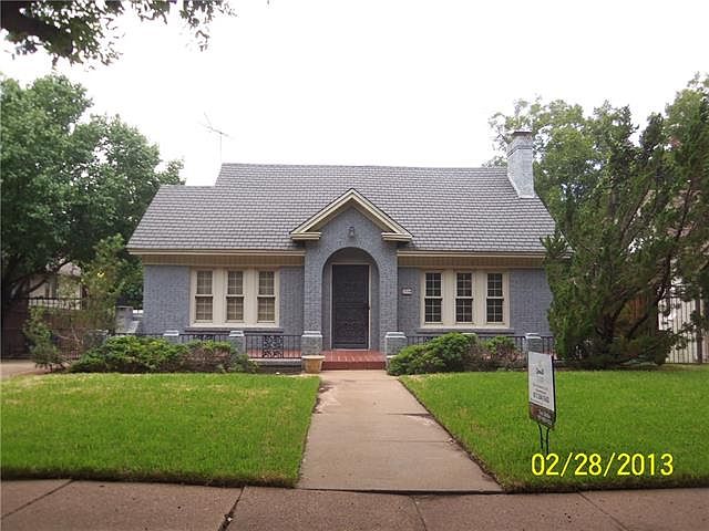 1st image of 2554 Greene Ave