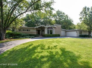 355 Russett Ln, Highland Park, IL 60035