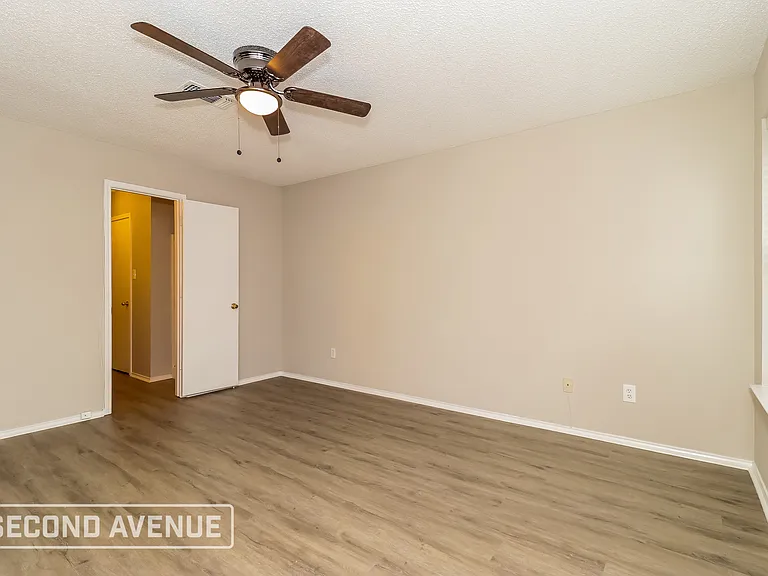 3704 Garden Springs Dr — Photo 10