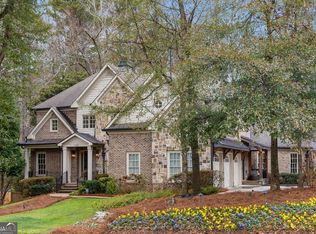 590 Windsor Pkwy NE, Sandy Springs, GA 30342