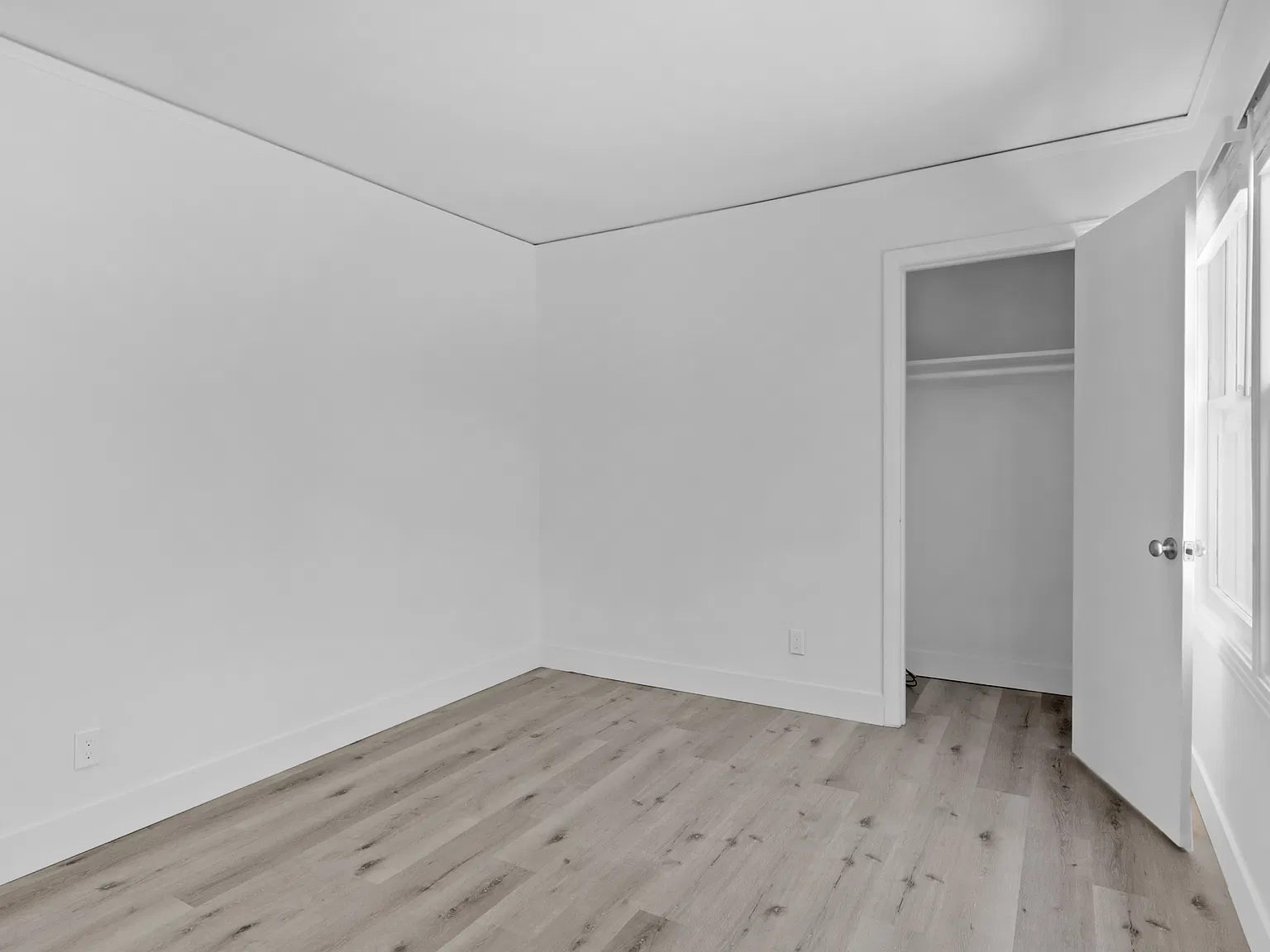 1 bed, 725 sqft, $1,475 — Photo 3