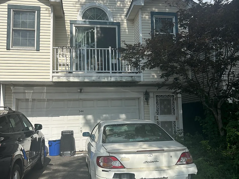 344 Lembeck Ave #1
