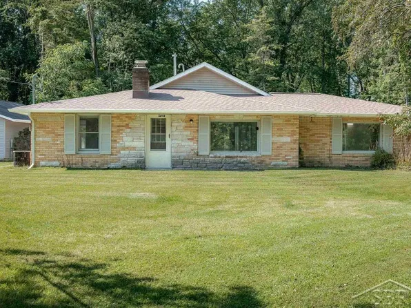 3401 Pomranky Rd, Midland, MI 48640