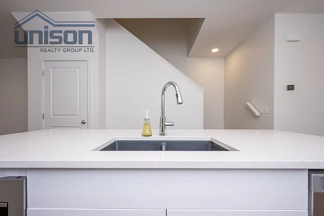 585 Savanna Dr NE — Photo 7