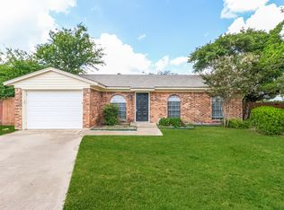 9928 Alemeda Ct, Fort Worth, TX 76108
