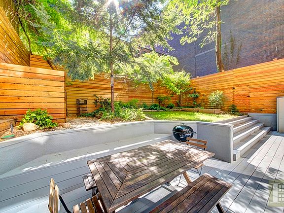 4th image of 240 E 55th St APT La