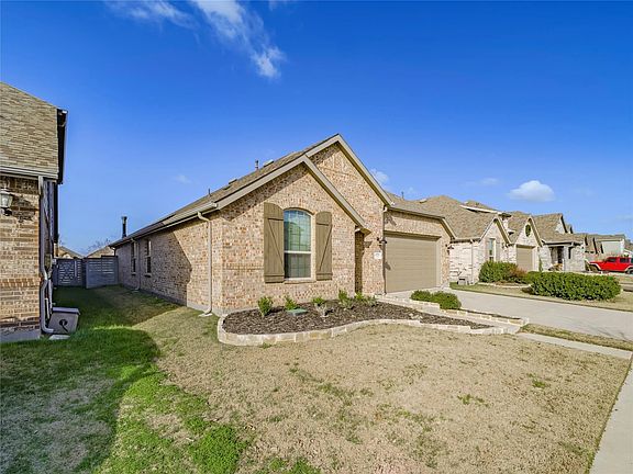 2nd image of 1317 Chickadee Drive