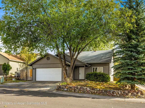 203 Lupine Dr, New Castle, CO 81647