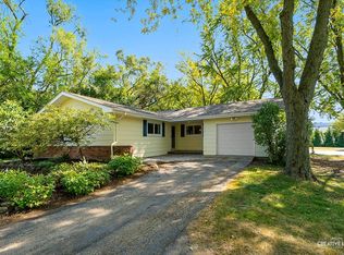 30W265 Estes St, Naperville, IL 60563